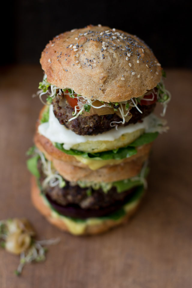 Healty Burger mit karamellisierten Zwiebeln &amp; veganer Mayo | Carrots ...