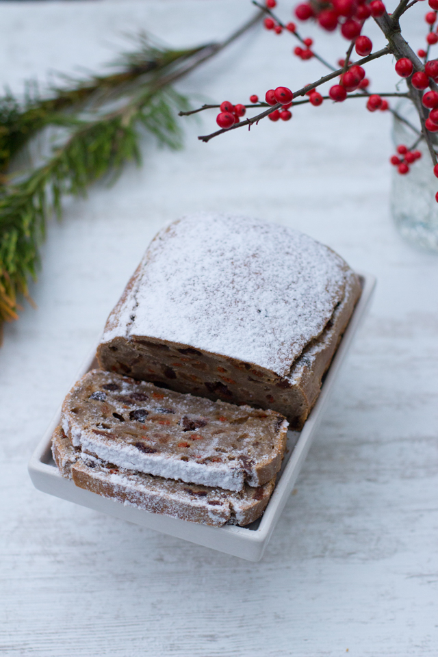 Gesunder Quarkstollen, mit Superfoods und ohne Zucker - Carrots for Claire