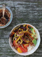 Tamari-Lunchbowl - und über Mochireis und Avocadoöl