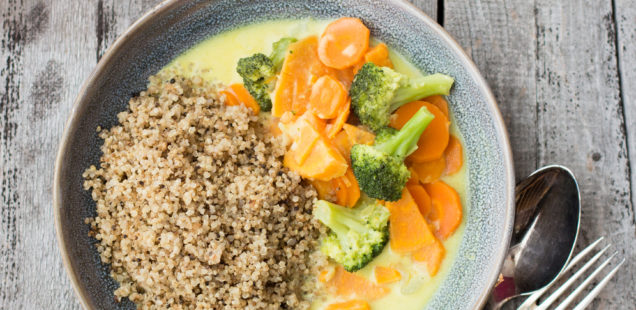 Quinoa aus Deutschland und Blitz-Curry (vegan und yum!)